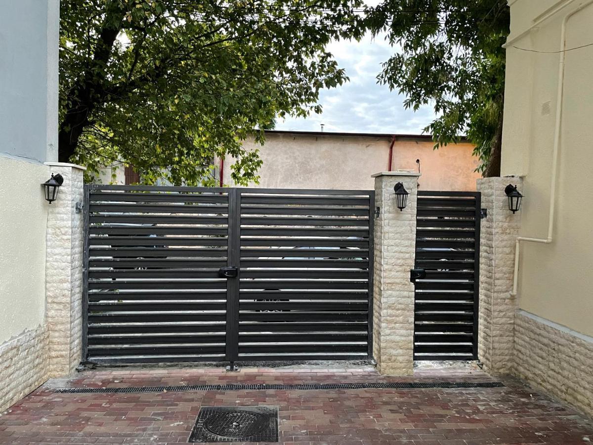 Apartament 2 Camere La Casa - Bucuresti Екстер'єр фото